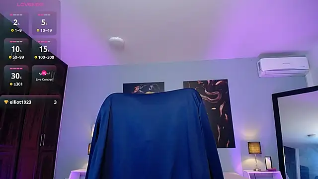 JasmineCampbell  online show from October 11, 2025, 8:29 pm