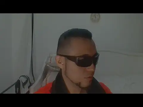 Snapshot of Yeye25199 chatting on January 6, 2025, 4:55 pm Yeye25199 online show from January 6, 2025, 4:55 pm