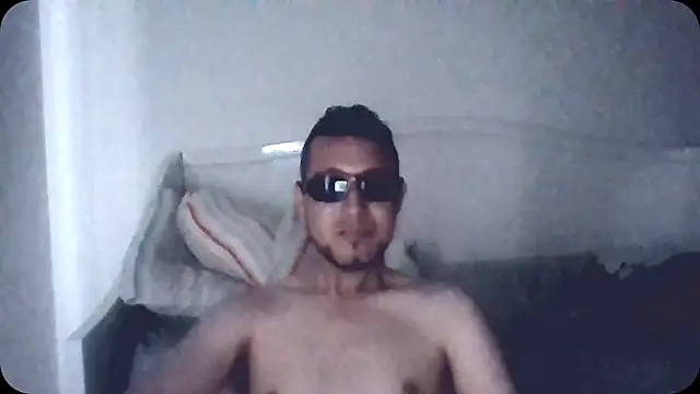 Snapshot of Yeye25199 chatting on February 12, 2025, 11:09 pm Yeye25199 online show from February 12, 2025, 11:09 pm