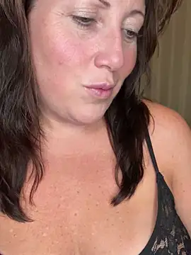 Snapshot of xsexycurvymilf chatting on December 5, 2024, 7:06 pm xsexycurvymilf online show from December 5, 2024, 7:06 pm
