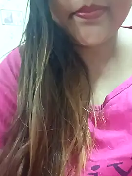 Snapshot of _Redwine_ chatting on February 13, 2025, 5:54 pm Redwine online show from February 13, 2025, 5:54 pm