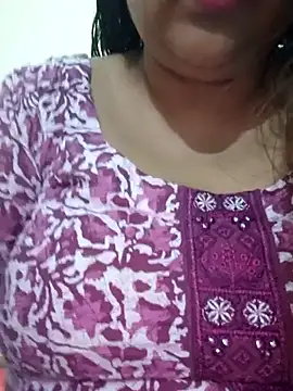 Snapshot of _Redwine_ chatting on February 21, 2025, 7:32 pm Redwine online show from February 21, 2025, 7:32 pm