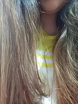 Snapshot of _Redwine_ chatting on March 3, 2025, 12:27 pm Redwine online show from March 3, 2025, 12:27 pm