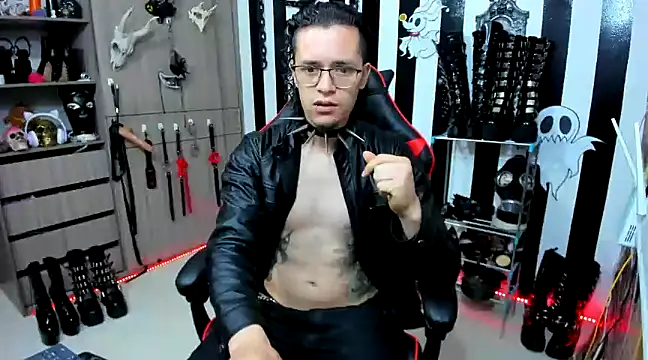 daven56 online show from December 29, 2024, 4:19 pm