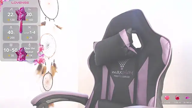 Amara18  online show from November 20, 2025, 10:42 pm