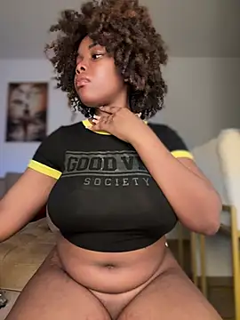 SSEXYBUBBLEBUTT101 online show from January 15, 2025, 12:19 am