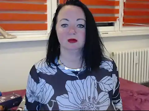 Alexie33 online show from February 19, 2025, 5:27 pm