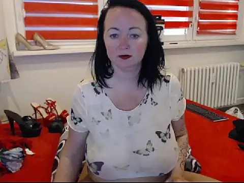 Alexie33 online show from February 22, 2025, 2:30 pm