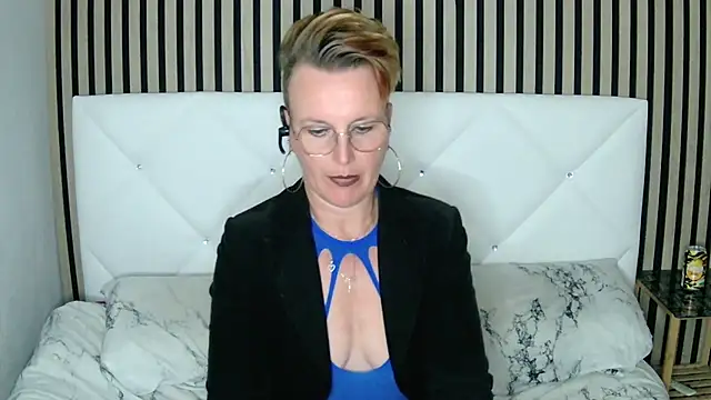 xxNoeliaxx online show from January 30, 2025, 3:08 pm