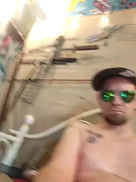 Snapshot of Herwish chatting on February 1, 2025, 2:05 am Herwish online show from February 1, 2025, 2:05 am