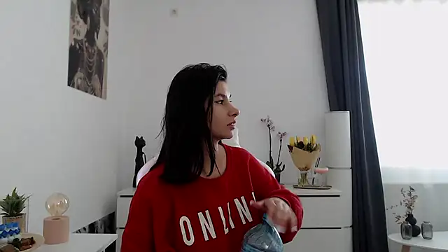 Snapshot of Simply_the_best chatting on March 6, 2025, 1:14 pm Simply the best online show from March 6, 2025, 1:14 pm