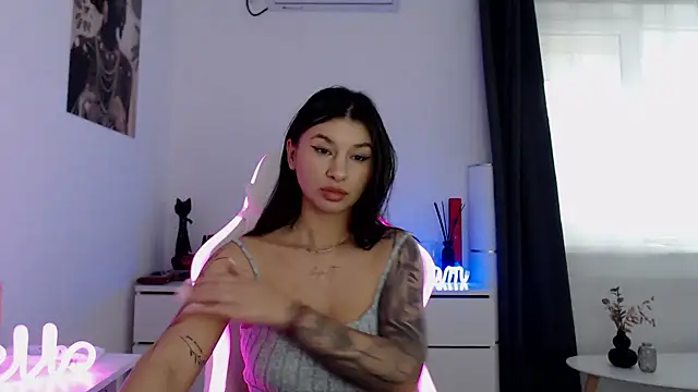 Snapshot of Simply_the_best chatting on November 27, 2025, 1:46 pm Simply the best online show from November 27, 2025, 1:46 pm