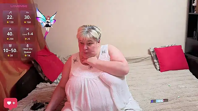 Snapshot of Klio5678 chatting on October 24, 2025, 9:49 am Klio5678 online show from October 24, 2025, 9:49 am