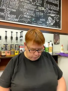 Snapshot of Klio5678 chatting on November 15, 2025, 9:06 am Klio5678 online show from November 15, 2025, 9:06 am