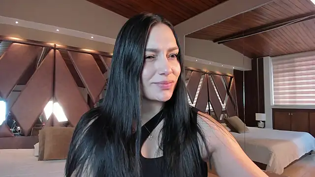 Snapshot of carina_rossi chatting on November 4, 2025, 1:32 pm carina rossi online show from November 4, 2025, 1:32 pm