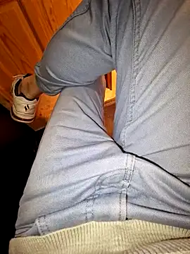 Lorent6969 online show from February 12, 2025, 4:44 pm