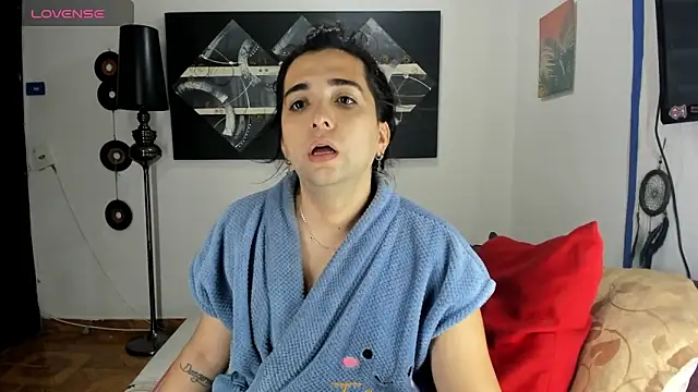 SARAMISHA online show from September 12, 2025, 5:02 pm