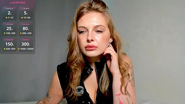 Snapshot of mercedescutee chatting on September 27, 2025, 3:28 pm mercedescutee online show from September 27, 2025, 3:28 pm