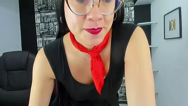 Snapshot of Agata-Moon chatting on January 14, 2025, 4:18 pm Agata-Moon online show from January 14, 2025, 4:18 pm