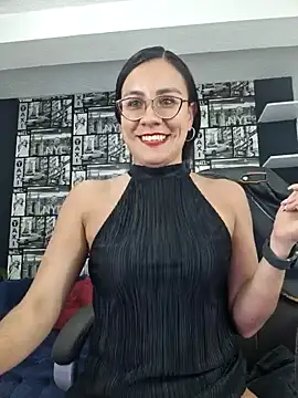 Snapshot of Agata-Moon chatting on January 20, 2025, 8:29 pm Agata-Moon online show from January 20, 2025, 8:29 pm