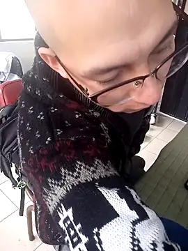 Snapshot of 97banana chatting on March 15, 2025, 1:29 pm 97banana online show from March 15, 2025, 1:29 pm