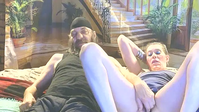 PropertyAndBiker online show from November 12, 2025, 11:14 pm