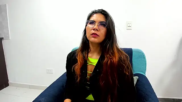 Snapshot of Luna_Dumont chatting on February 21, 2025, 11:22 am Luna Dumont online show from February 21, 2025, 11:22 am