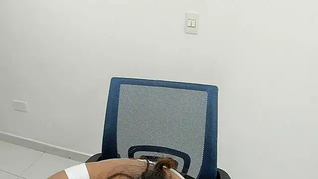 Snapshot of Luna_Dumont chatting on March 14, 2025, 5:46 pm Luna Dumont online show from March 14, 2025, 5:46 pm