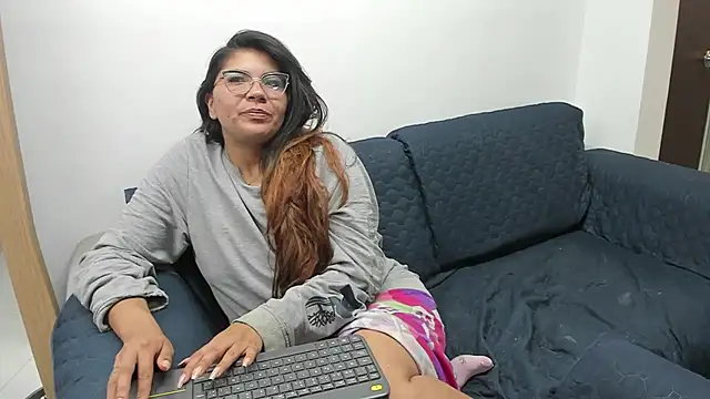 Snapshot of Luna_Dumont chatting on March 22, 2025, 7:47 am Luna Dumont online show from March 22, 2025, 7:47 am