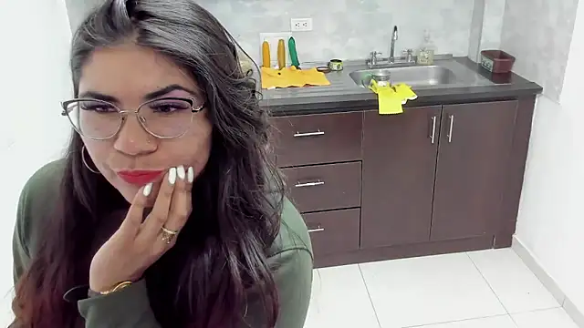 Snapshot of Luna_Dumont chatting on September 9, 2025, 12:48 pm Luna Dumont online show from September 9, 2025, 12:48 pm