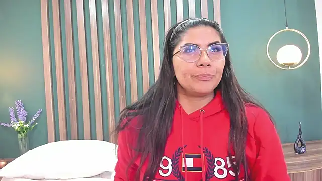 Snapshot of Luna_Dumont chatting on September 26, 2025, 7:51 pm Luna Dumont online show from September 26, 2025, 7:51 pm