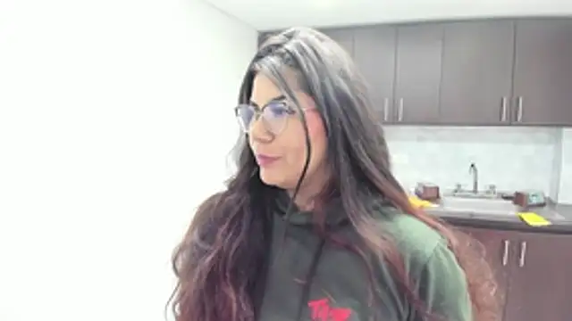 Snapshot of Luna_Dumont chatting on October 14, 2025, 11:11 am Luna Dumont online show from October 14, 2025, 11:11 am