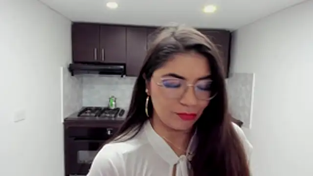 Snapshot of Luna_Dumont chatting on October 28, 2025, 11:14 am Luna Dumont online show from October 28, 2025, 11:14 am