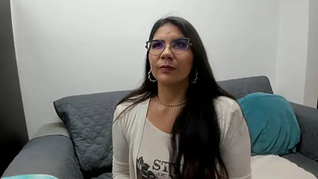 Snapshot of Luna_Dumont chatting on November 21, 2025, 11:20 am Luna Dumont online show from November 21, 2025, 11:20 am