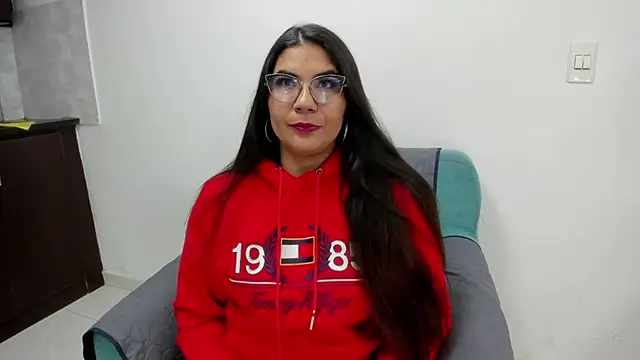 Snapshot of Luna_Dumont chatting on November 27, 2025, 11:23 am Luna Dumont online show from November 27, 2025, 11:23 am