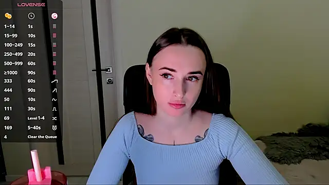 Kimmberr online show from October 17, 2025, 3:31 am