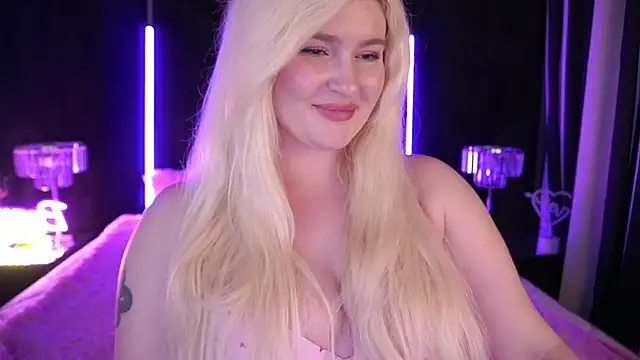 Snapshot of CocoSecretss chatting on December 8, 2024, 10:52 am CocoSecretss online show from December 8, 2024, 10:52 am