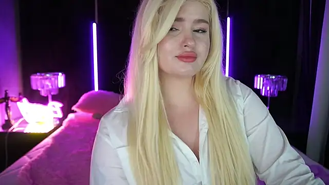 Snapshot of CocoSecretss chatting on December 17, 2024, 10:44 am CocoSecretss online show from December 17, 2024, 10:44 am