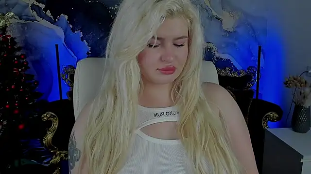 Snapshot of CocoSecretss chatting on December 21, 2024, 7:56 am CocoSecretss online show from December 21, 2024, 7:56 am