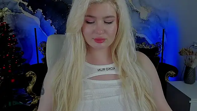 Snapshot of CocoSecretss chatting on December 21, 2024, 11:01 am CocoSecretss online show from December 21, 2024, 11:01 am