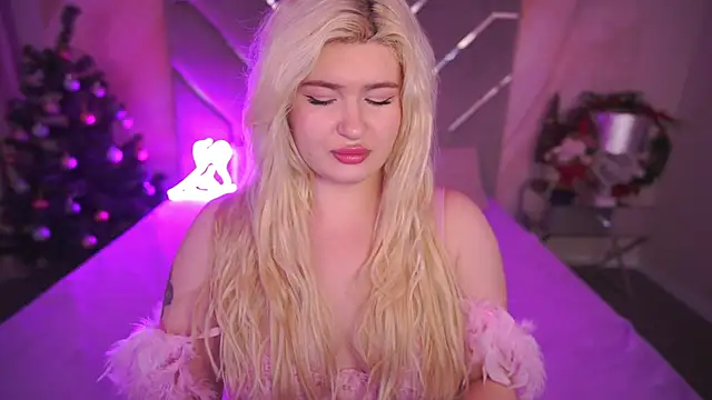 Snapshot of CocoSecretss chatting on January 4, 2025, 8:17 am CocoSecretss online show from January 4, 2025, 8:17 am