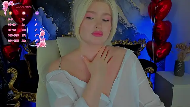 Snapshot of CocoSecretss chatting on February 17, 2025, 10:40 am CocoSecretss online show from February 17, 2025, 10:40 am