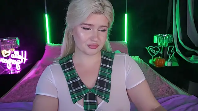 Snapshot of CocoSecretss chatting on November 13, 2025, 8:02 am CocoSecretss online show from November 13, 2025, 8:02 am