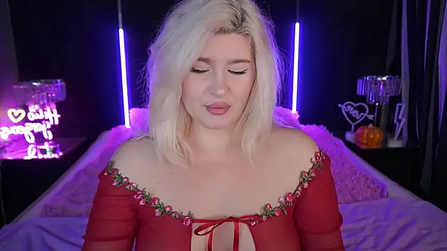 Snapshot of CocoSecretss chatting on November 29, 2025, 7:44 am CocoSecretss online show from November 29, 2025, 7:44 am