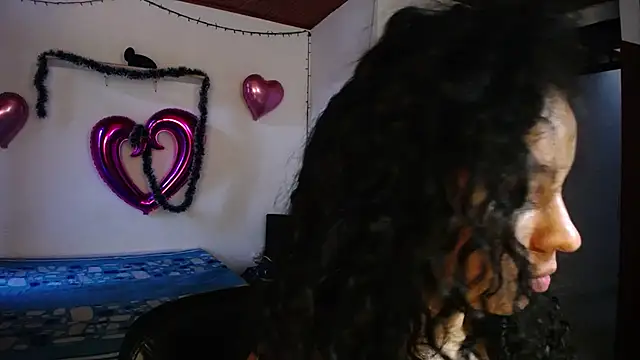 Snapshot of Mr_MrsCurie chatting on December 7, 2024, 10:28 pm Mr MrsCurie online show from December 7, 2024, 10:28 pm