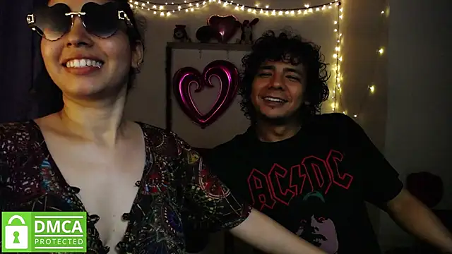 Snapshot of Mr_MrsCurie chatting on December 27, 2024, 11:31 pm Mr MrsCurie online show from December 27, 2024, 11:31 pm