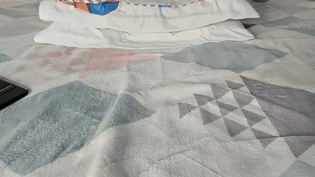 Snapshot of maybelline69 chatting on March 14, 2025, 7:01 pm maybelline69 online show from March 14, 2025, 7:01 pm