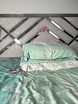 Snapshot of maybelline69 chatting on November 23, 2025, 9:58 pm maybelline69 online show from November 23, 2025, 9:58 pm