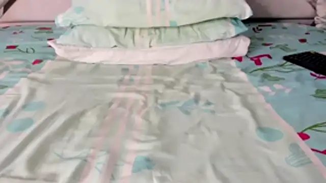 Snapshot of maybelline69 chatting on November 26, 2025, 8:32 pm maybelline69 online show from November 26, 2025, 8:32 pm