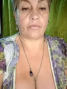 DirtyBIianca online show from October 4, 2025, 3:32 pm